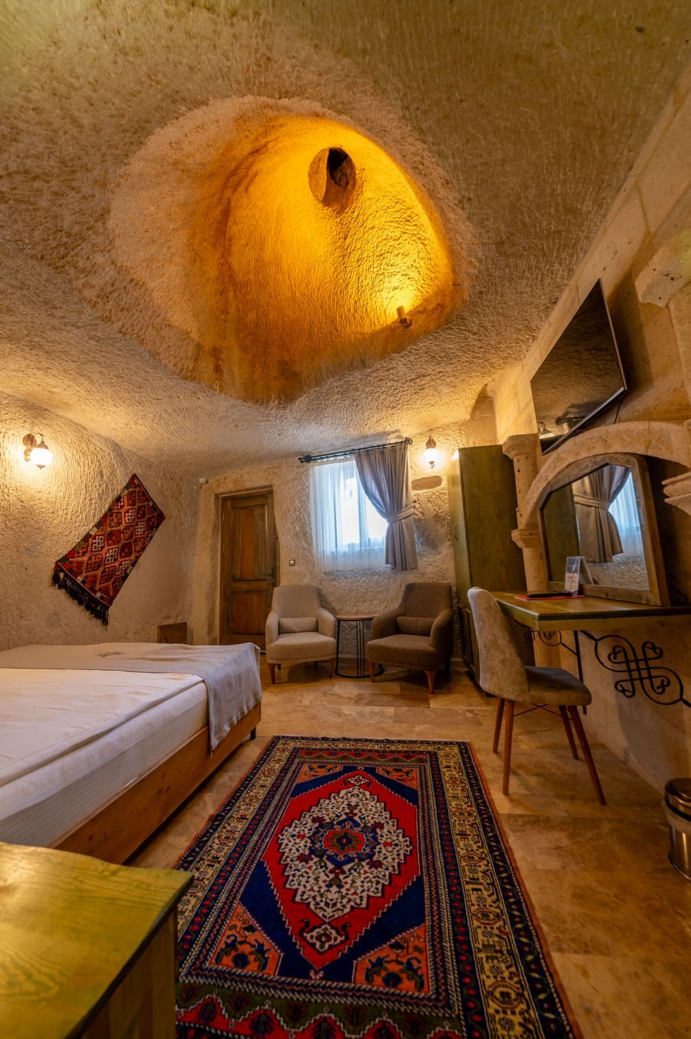 Room 101 · Deluxe Jacuzzi Room photo 15