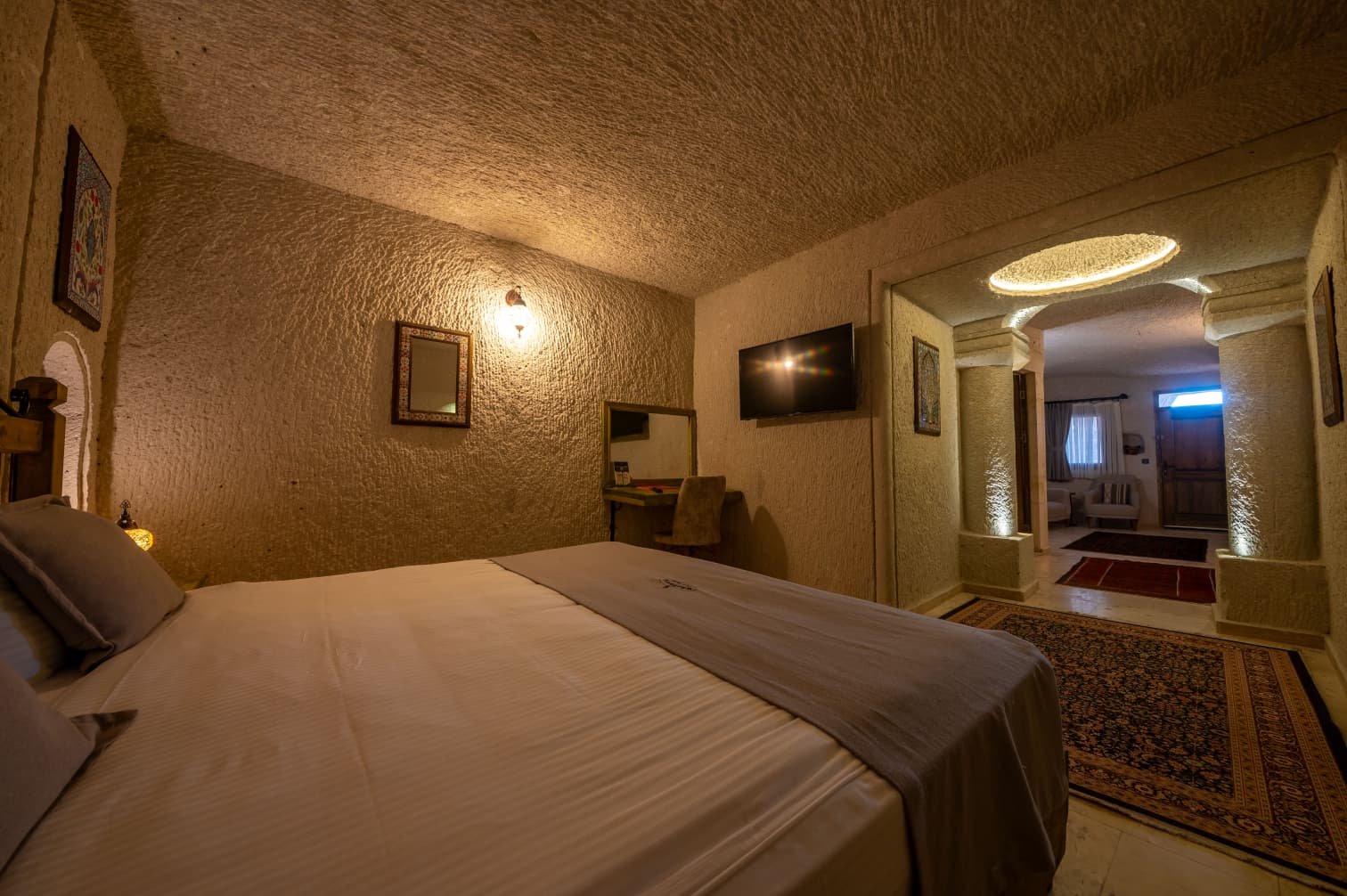 Room 103 · Junior Suite photo 9
